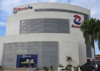 Anuncian cambio en la Gerencia General de Banco FIE
