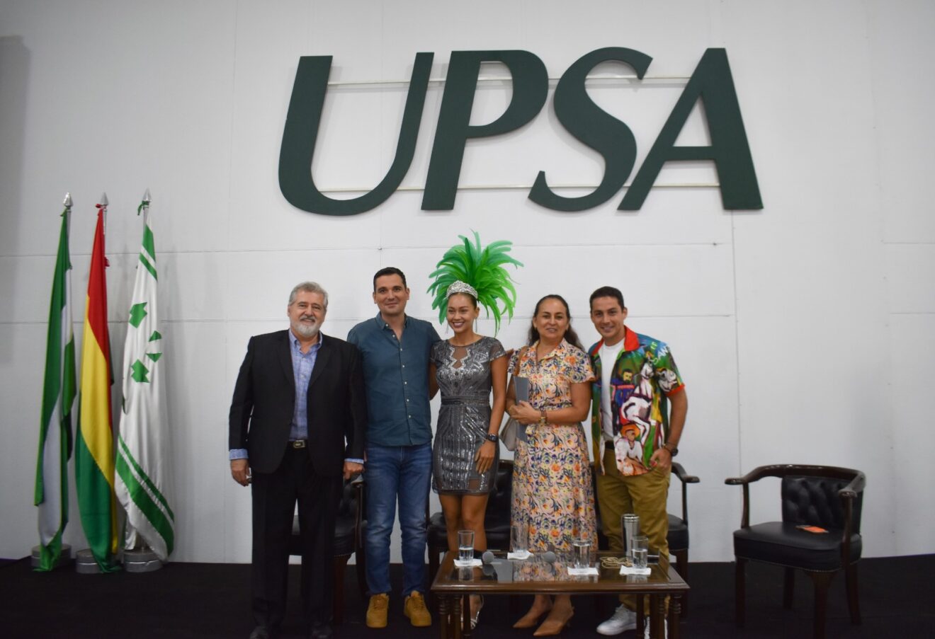 Conversatorio en la UPSA indagó sobre 'La Historia, Presente y Futuro del Carnaval Cruceño'