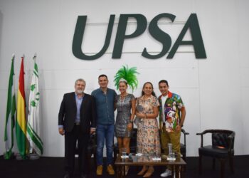 Conversatorio en la UPSA indagó sobre ‘La Historia, Presente y Futuro del Carnaval Cruceño’