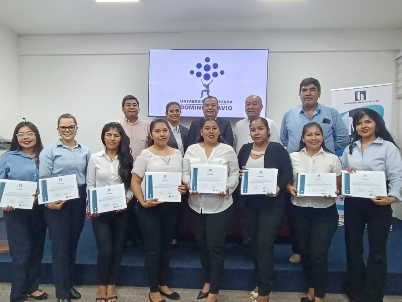 Impuestos entregó certificados del NAF a estudiantes de la Universidad Domingo Savio