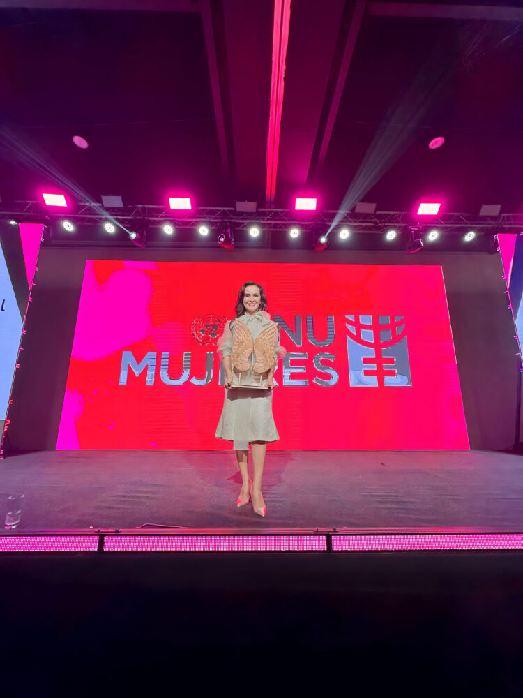 Ximena Jiménez es distinguida por su liderazgo empresarial femenino por la Fundación Iguales