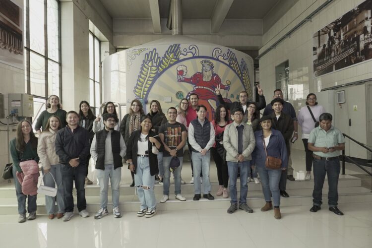 Huari y Buen Provecho conjugan la gastronomía y la cerveza en un tour de brasas por la ciudad de La Paz