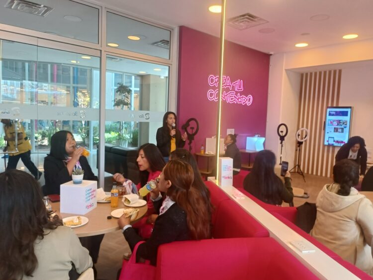 Banco FIE y el IME entregan más de 300 certificados en el marco del proyecto Emprende Mujer By Tinka