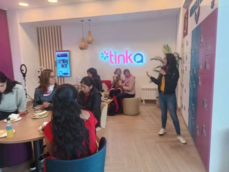 Banco FIE y el IME entregan más de 300 certificados en el marco del proyecto Emprende Mujer By Tinka