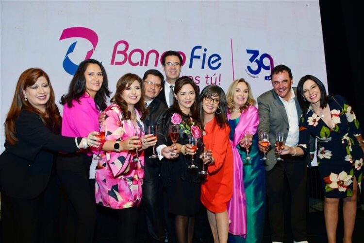 Banco FIE celebra 39 años de historia ratificando su compromiso con el Desarrollo Sostenible