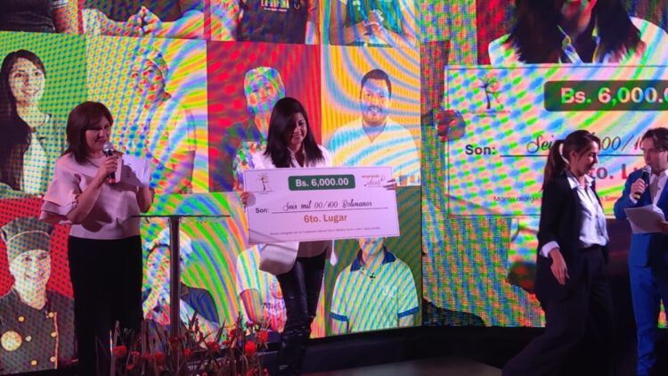 Guajojo Rellenos gana el «Emprende Ideas»  de la Fundación Doria Medina