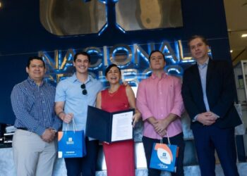 Nacional Seguros se une en convenio con Solaria Bolivia