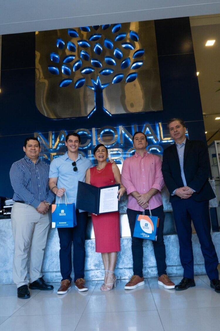 Nacional Seguros se une en convenio con Solaria Bolivia