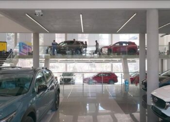 Imcruz celebra 40 años estrenando el primer showroom vertical y sostenible del país