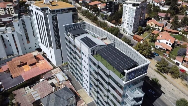 Nacional Seguros incorpora energía solar en sus oficinas de La Paz
