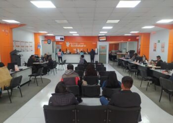 Ecofuturo construye oportunidades con los clientes paceños en su efeméride