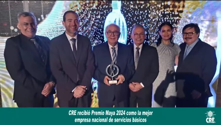 CRE R.L. recibió Premio Maya 2024 como la mejor empresa nacional de servicios básicos