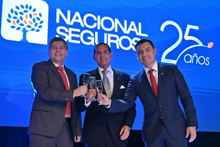Nacional Seguros Vida y Salud celebra 25 años de liderazgo en el mercado boliviano