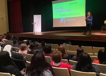 Llega a Bolivia María Zysman, experta en bullying y ciberacoso