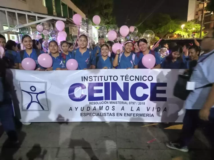 Este 18 de octubre, la Asociación de Pacientes con Cáncer de Santa Cruz realizaron una caminata