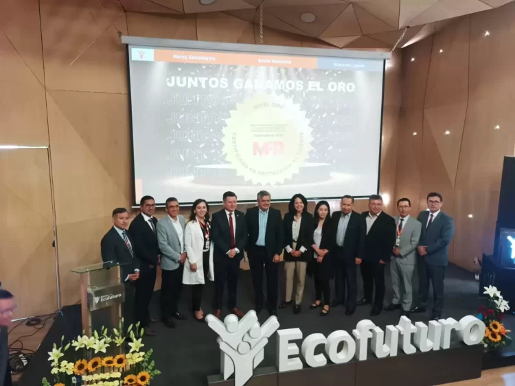 Ecofuturo recibe premio internacional por mejores prácticas de protección al cliente