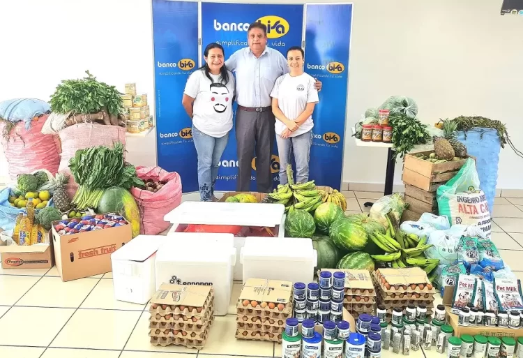 Colaboradores de Banco BISA ayudaron a los animales de la Chiquitanía