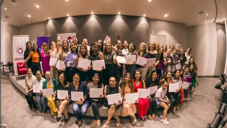 BancoSol certifica a 130 mujeres que fortalecieron sus habilidades emprendedoras