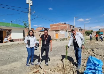 Ecofuturo promueve sus campañas de Forestación y Ecolimpieza en Oruro