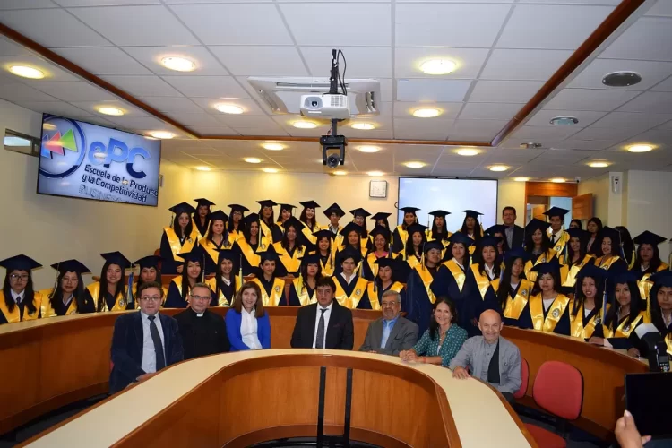 La Fundación BMSC a través de su “Programa Becas” benefició a 19 generaciones de jóvenes