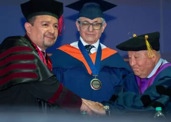 UPB posesiona a Oscar Molina Tejerina como su nuevo rector