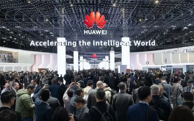 Huawei: Ayudando a Operadores a Remodelar Negocios, Infraestructura y Gestión de Operaciones con IA