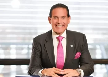 José Luis Camacho es reconocido como uno de los CEOS más  influyentes de Bolivia