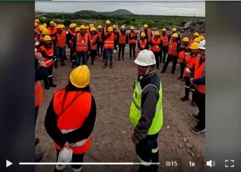 Comisionistas y equipos de venta de Itacamba conocieron la planta de cemento de Yacuses