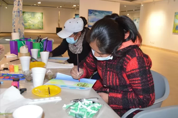 BNB Art, Oncoservice y la artista Patricia Mariaca organizan emotivo taller para niños con cáncer