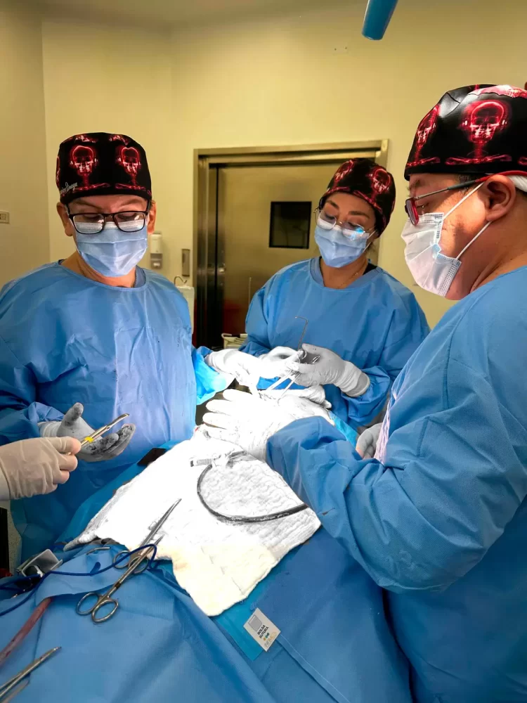 Clínica de Las Américas coloca la primera prótesis mandibular 3D en Bolivia