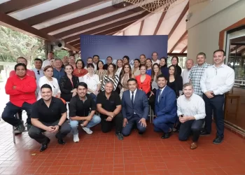 Imcruz – Inchcape Bolivia celebra a los periodistas y comparte su visión sobre el futuro de la movilidad