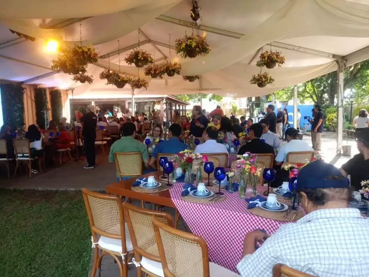 PIL Bolivia celebra a periodistas y presenta su nuevo propósito corporativo en su 65° aniversario