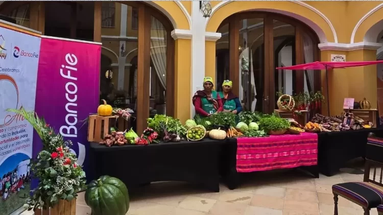 Banco FIE y ONG Sumaj Punchay promueven proyectos de agroecología y acceso al agua en comunidades de Chuquisaca y Potosí