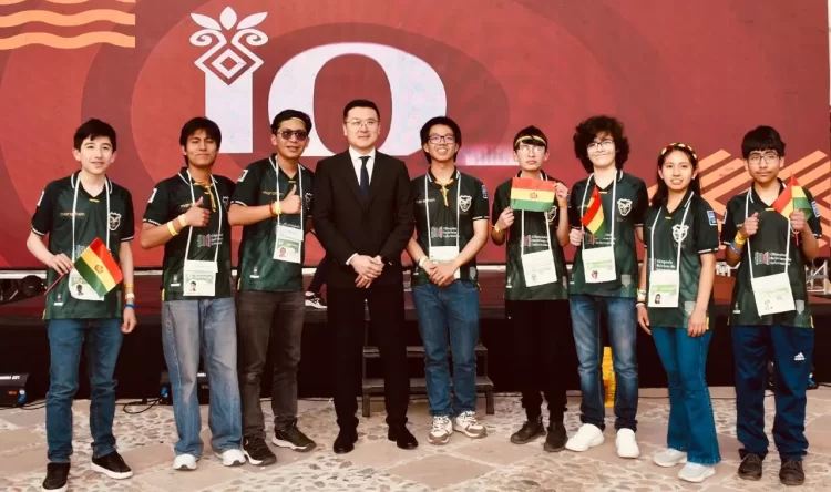 Huawei apoyó el desarrollo tecnológico en las Olimpiadas Internacionales de Informática 2025