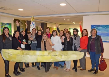 BNB ART: ‘Navegantes’ de Patricia Mariaca cierra exposición con talleres de pintura que agregan valor  