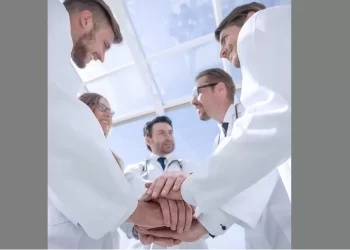 Clínica de Las Américas realiza alianza estratégica con el Hospital Italiano de Argentina