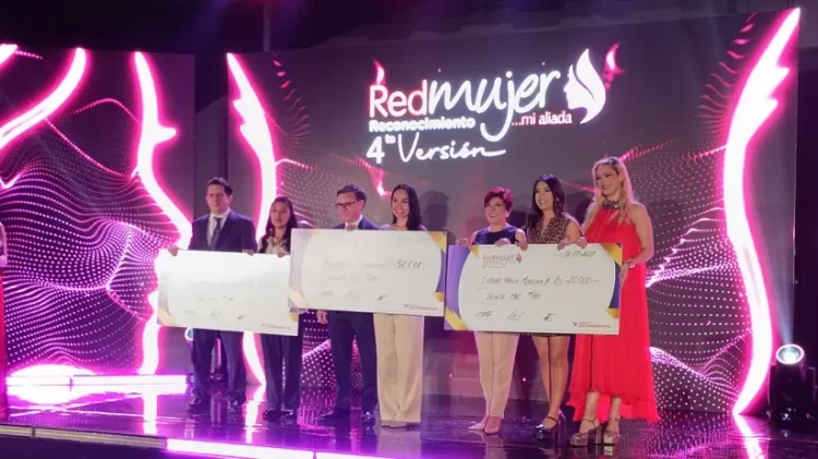 Tres historias de éxito marcan la 4ta edición del «Reconocimiento Red Mujer» del Banco Económico