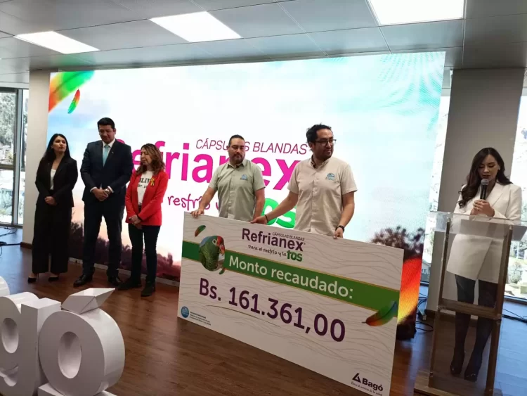 Compromiso con la vida. Laboratorios Bagó de Bolivia apoya a la protección de la Paraba Frente Roja