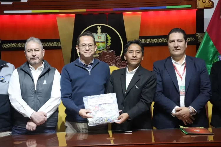 Gobernación de La Paz reafirma junto a SOBOCE su liderazgo en sostenibilidad al convertirse en el primer departamento en transformar residuos urbanos en energía limpia