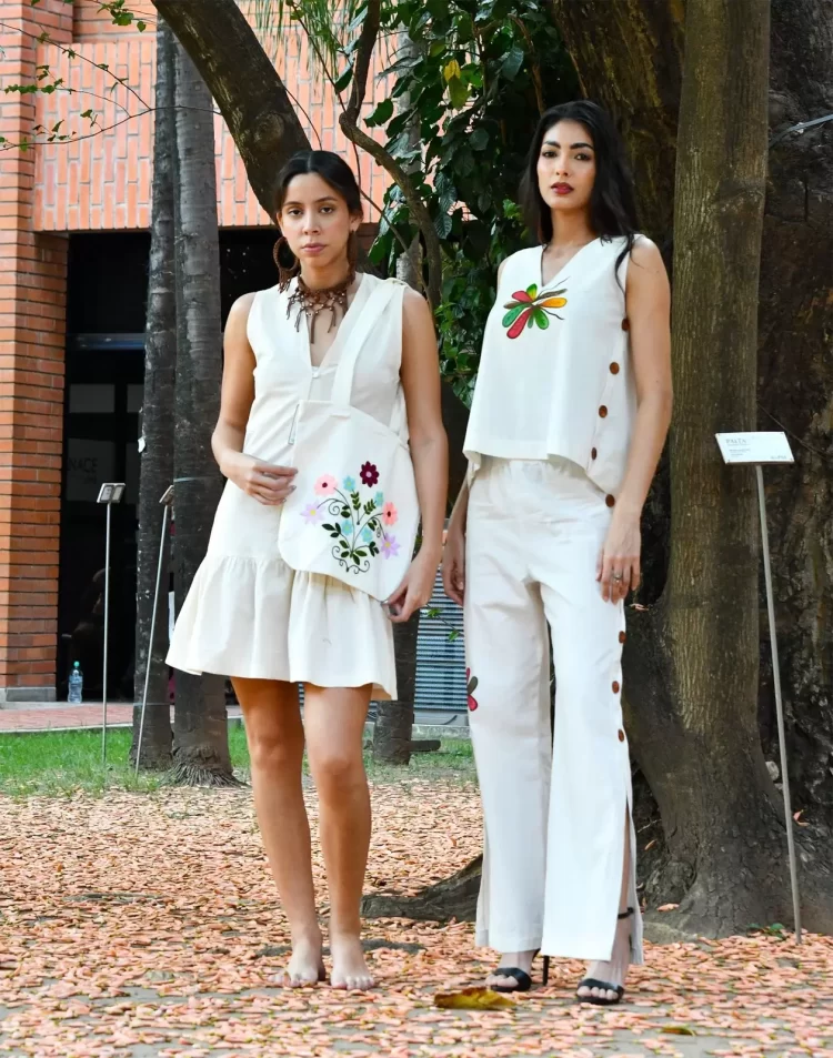 UPSA y Gobernación de Santa Cruz presentaron colección “Vanguardia y Raíz” co-creada con las mujeres artesanas de Lomerío