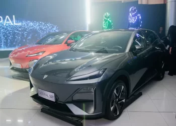 Imcruz – Inchcape Bolivia impulsa la movilidad sostenible con su primer taller especializado en vehículos eléctricos