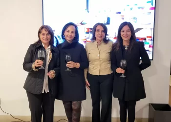 La fragilidad de la vida, la memoria y la naturaleza, cobran vida a través de “Susurros”, la nueva exposición de BNB ART