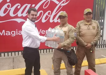 Embol realiza nueva entrega de donativos para fortalecer lucha contra incendios