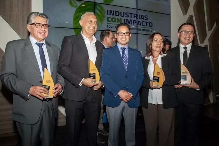 BANCO NACIONAL DE BOLIVIA S.A.  recibe galardón INDUSTRIAS CON IMPACTO 2025