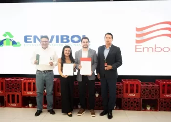 Envibol y Embol firman contrato para la provisión de más de 4 millones de botellas