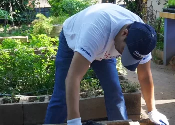 Voluntarios de Itacamba transforman espacios de FUSINDO durante jornada solidaria