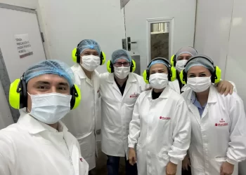 Ejecutivos del Grupo Nacional Vida visitan la planta de Madisa para consolidar crecimiento conjunto