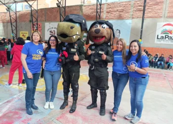 Farmacorp y PAC realizan actividad navideña junto a niños en situación de vulnerabilidad en Cochabamba y La Paz