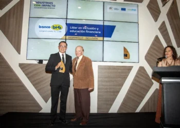 BANCO BISA S.A. recibe galardón INDUSTRIAS CON IMPACTO 2025