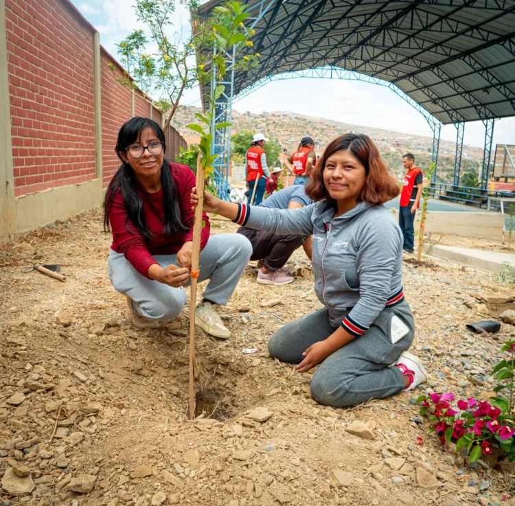 Sofía, World Vision y Fundares impulsan el emprendimiento juvenil sostenible a través de “Emprende Verde”